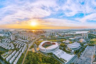 Ai là nội gián? ❓ Andy Cole: Bị rò rỉ quá thường xuyên, chắc chắn có nội gián trong phòng thay đồ của Manchester United ❗